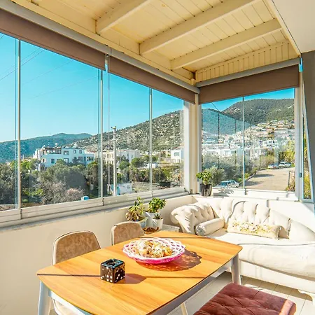 Spacious 2 Bedroom House With A View In Konacik * بودروم