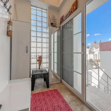 Spacious 2 Bedroom House With A View In Konacik Apartment *