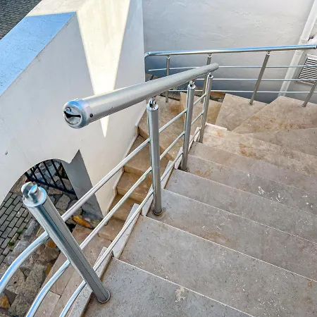 Spacious 2 Bedroom House With A View In Konacik Apartment *