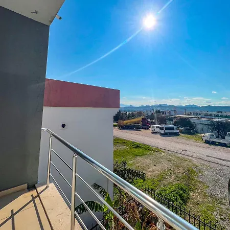 شقة Spacious 2 Bedroom House With A View In Konacik